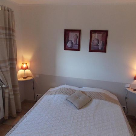 Hotel Au Relais Provencal à Bagnols-en-Forêt Chambre photo
