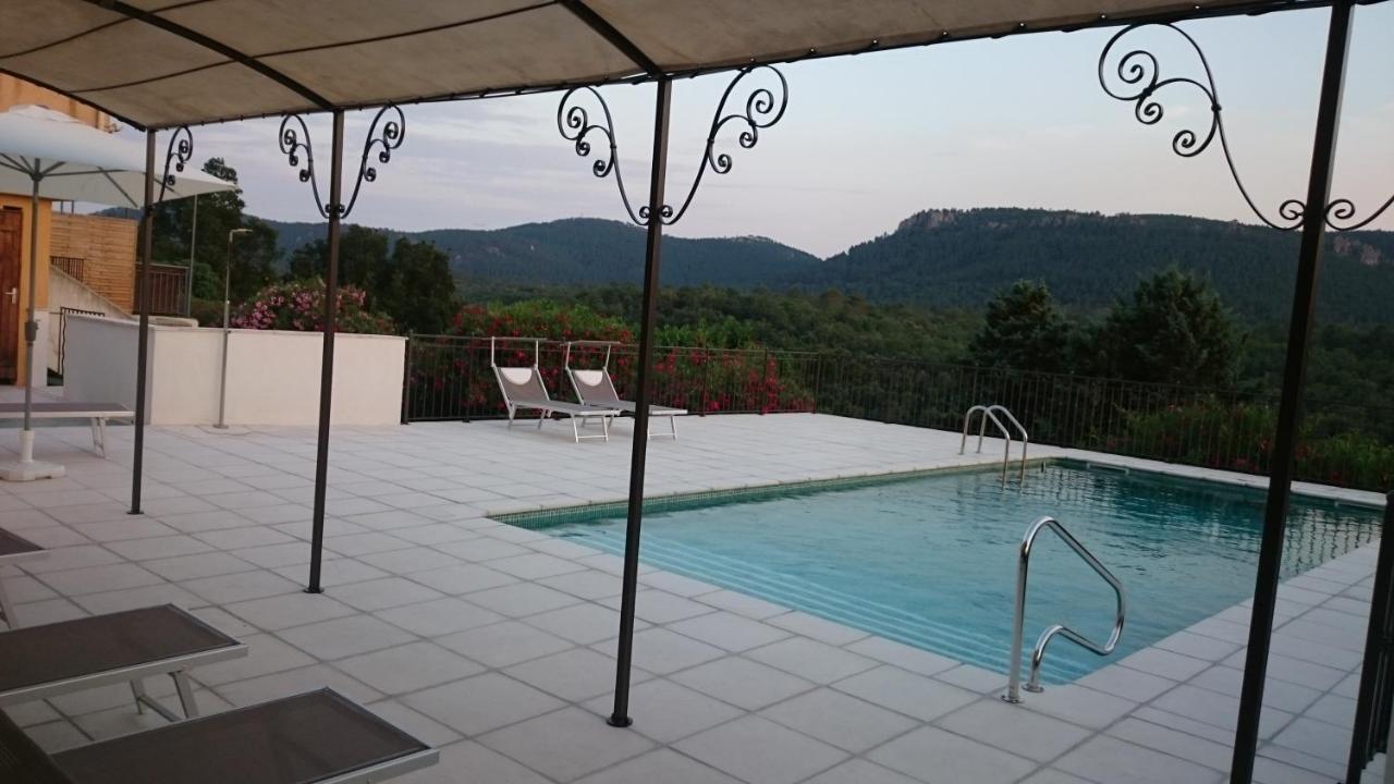Hotel Au Relais Provencal à Bagnols-en-Forêt Extérieur photo