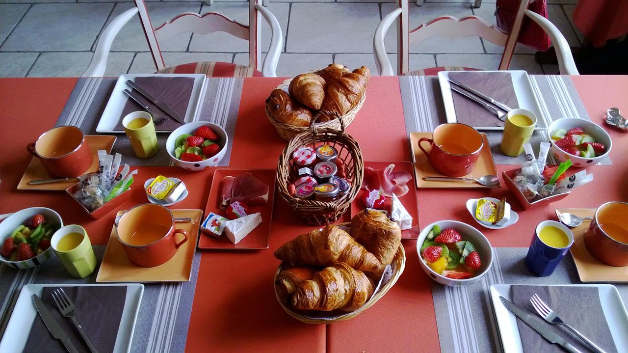 Hotel Au Relais Provencal à Bagnols-en-Forêt Extérieur photo