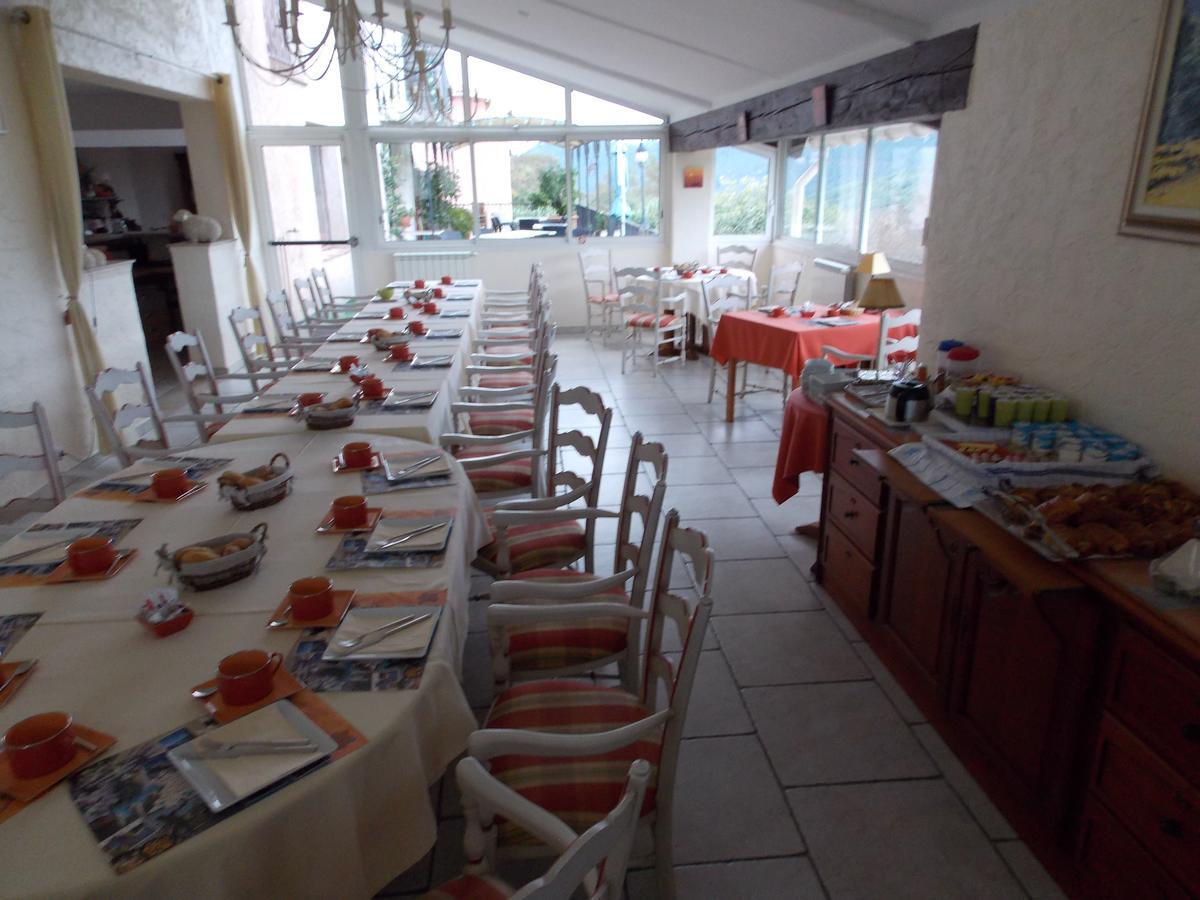 Hotel Au Relais Provencal à Bagnols-en-Forêt Extérieur photo