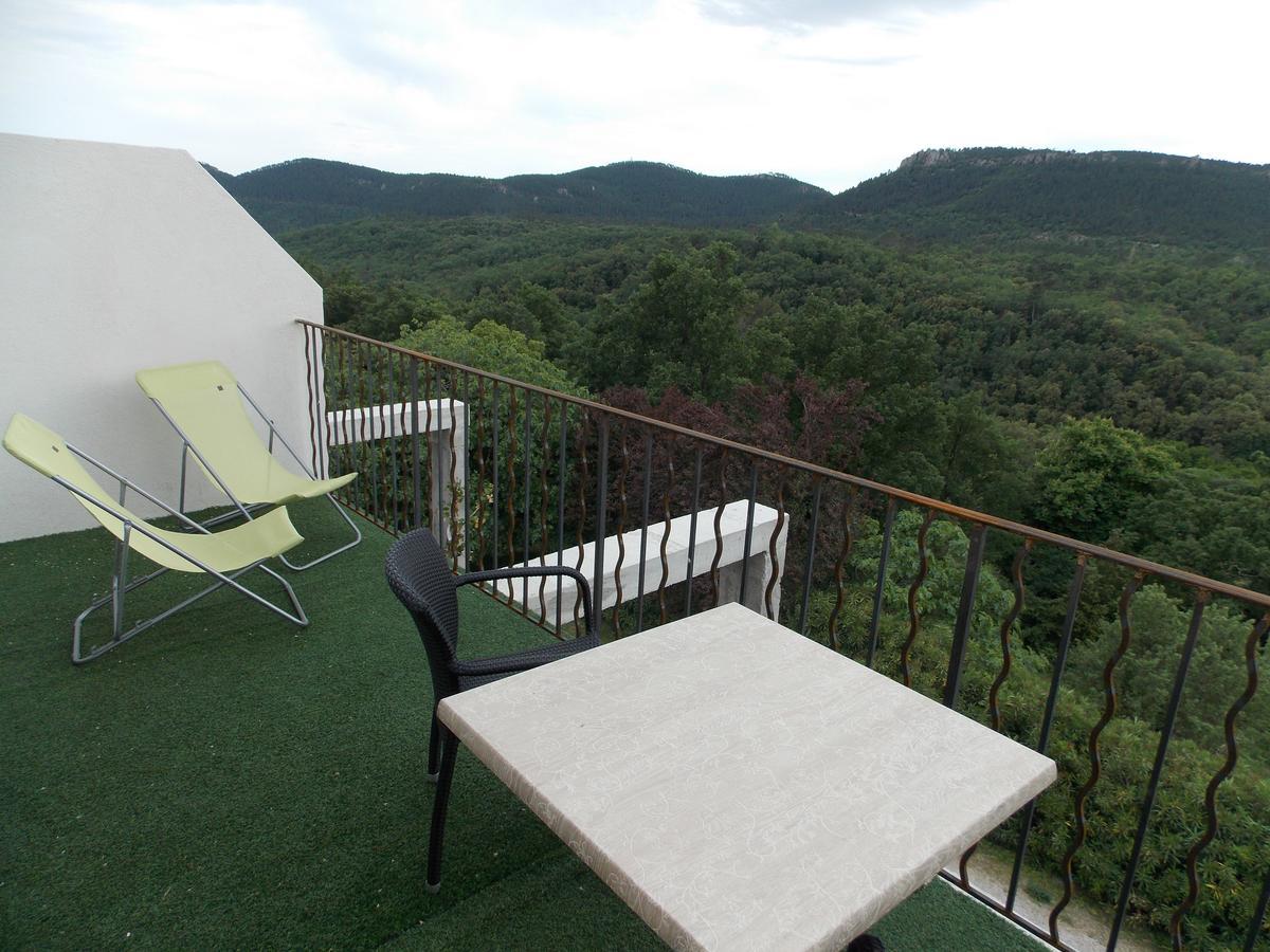 Hotel Au Relais Provencal à Bagnols-en-Forêt Extérieur photo