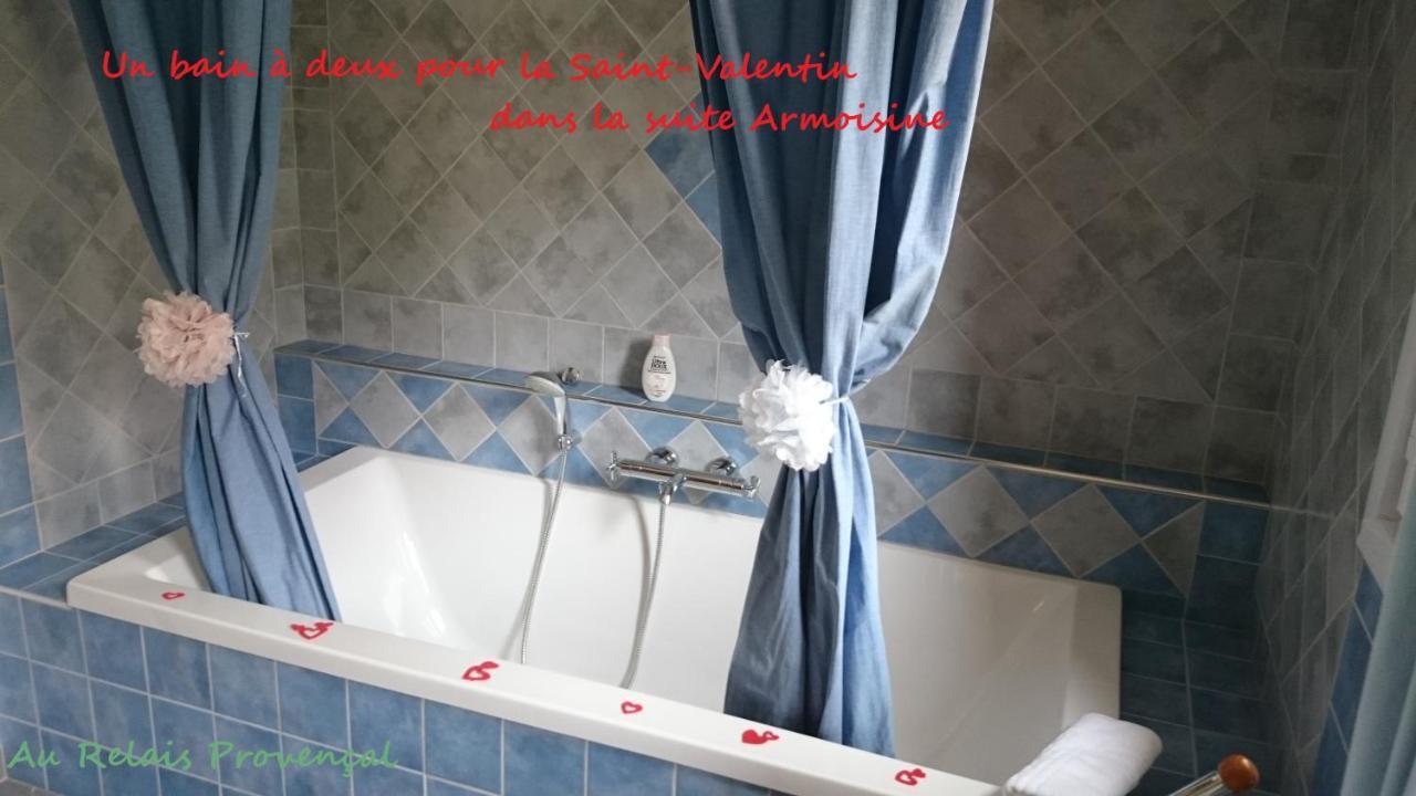 Hotel Au Relais Provencal à Bagnols-en-Forêt Extérieur photo